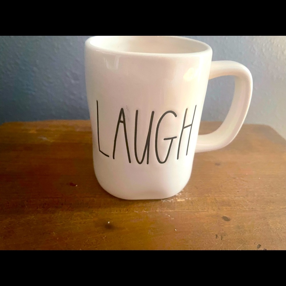 Rae Dunn Artisan Collection by
Magenta Laugh Mug 16 oz